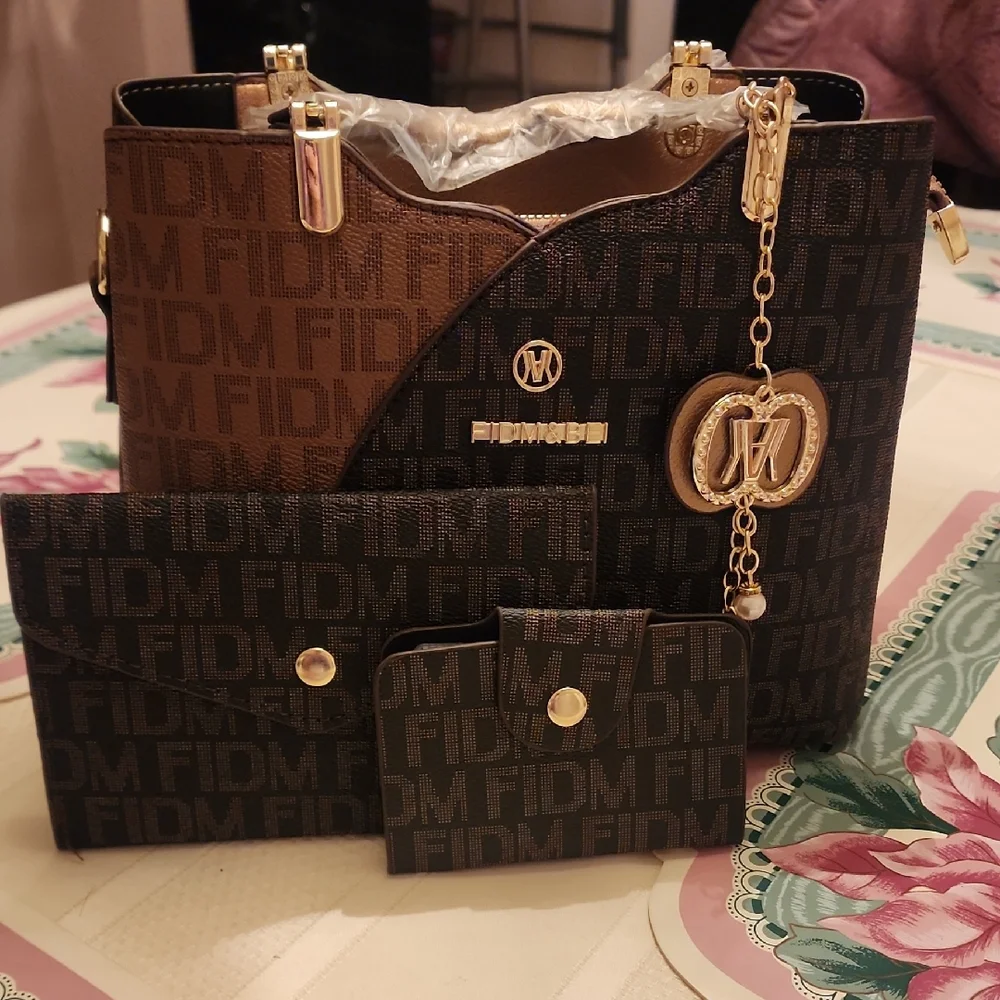 This Year's popular Large capacity Classic Women's casual Tote Bag, High-end